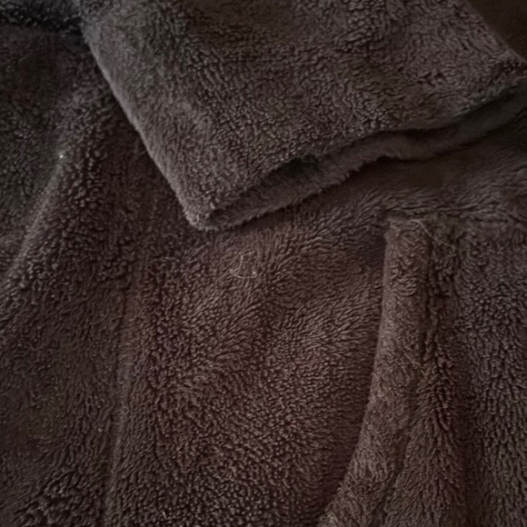 Gently loved Black Hooded Jacket by Patagonia - Picture 2 of 7